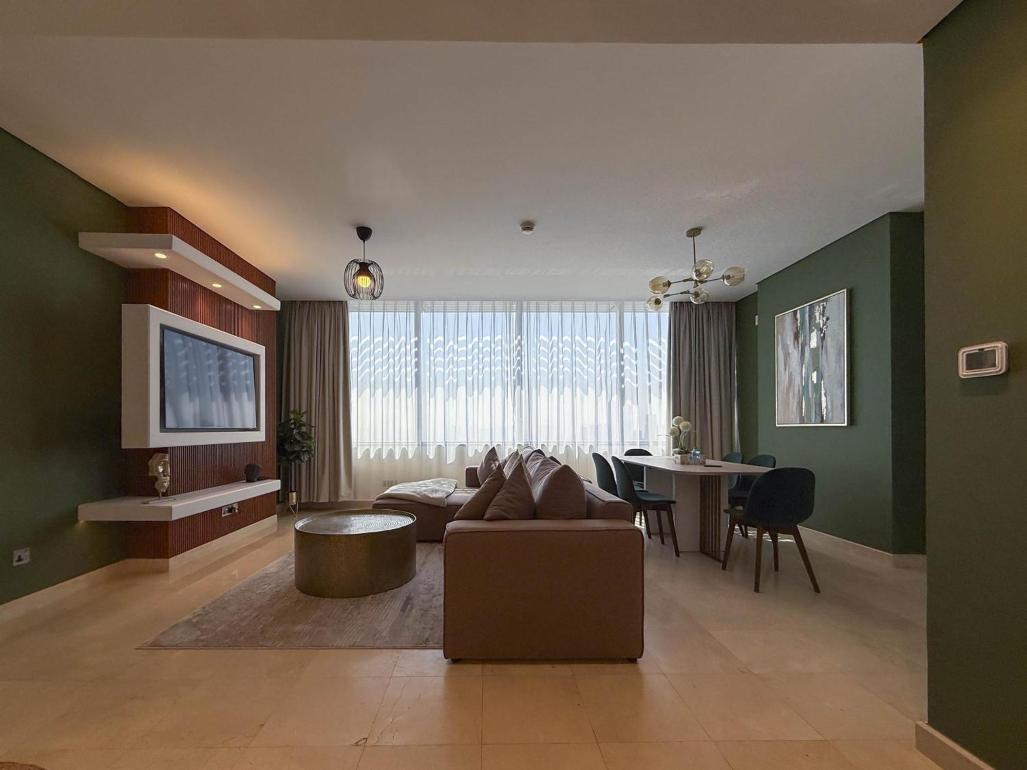 Apartment Spacious 1bhk Near Future Museum Dubai