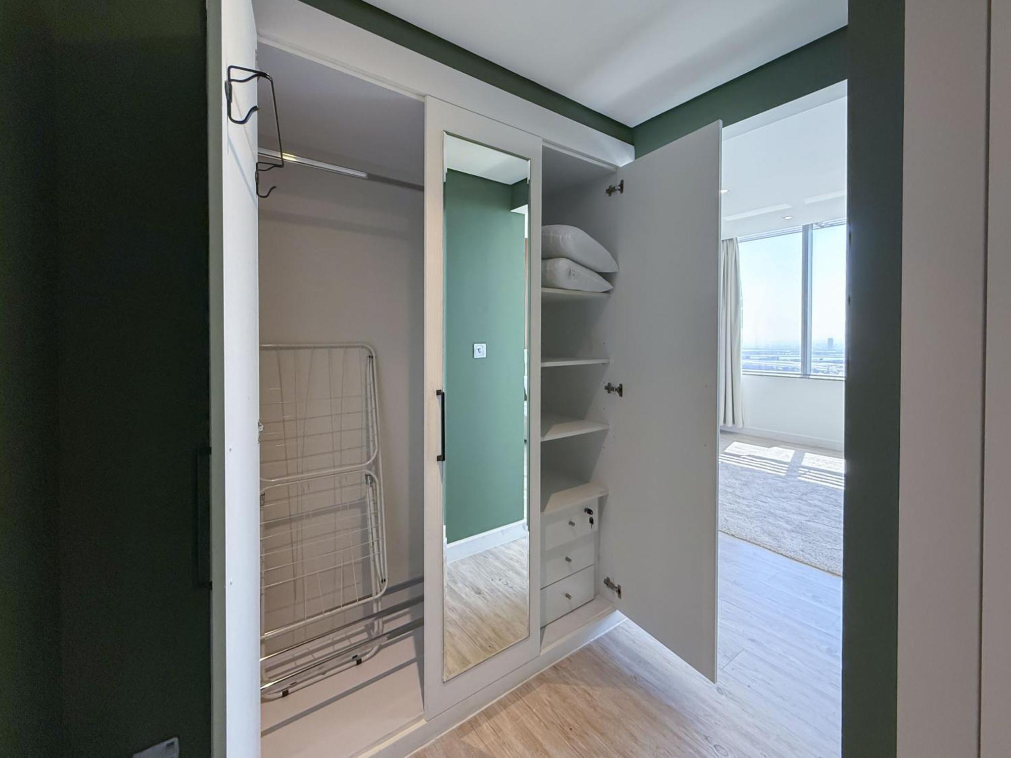 Spacious 1bhk Near Future Museum Apartment